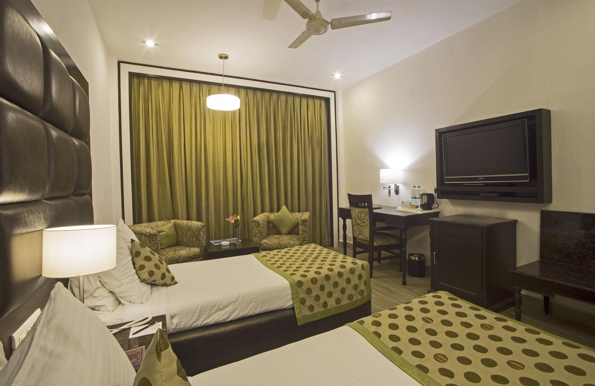 Hotel Shanti Palace Mahipalpur Neu-Delhi Exterior foto